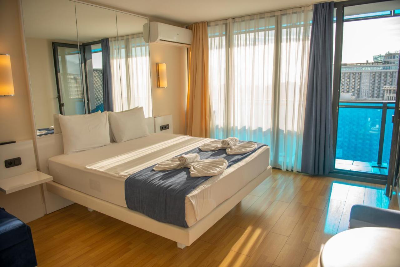 Aparthotel In City Batumi Exteriör bild