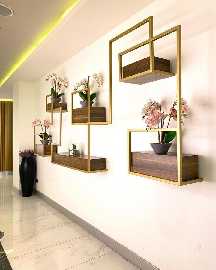 Aparthotel In City Batumi Exteriör bild